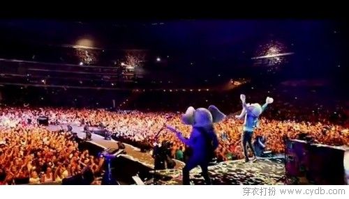 體會服飾與歌曲里的情感語言