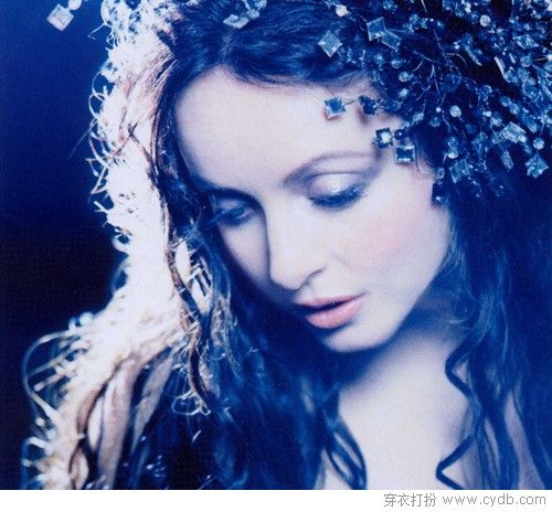 體會服飾與歌曲里的情感語言