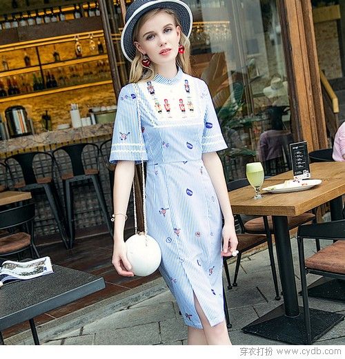 何止是眼熟，百看不厭是條紋