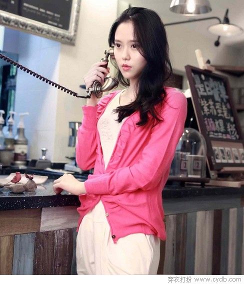 低走高開(kāi)，看小外套時(shí)尚千姿百態(tài)