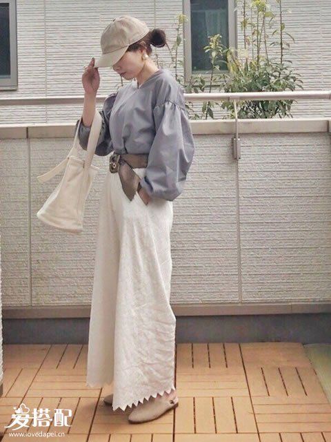 春季米色小清新穿搭，秒變氣質(zhì)鄰家女孩