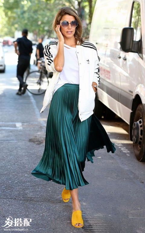 春季穿迷笛半身裙，這樣穿搭最優(yōu)雅chic