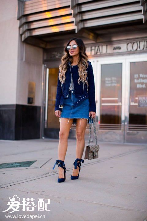 麂皮絨機(jī)車夾克搭配