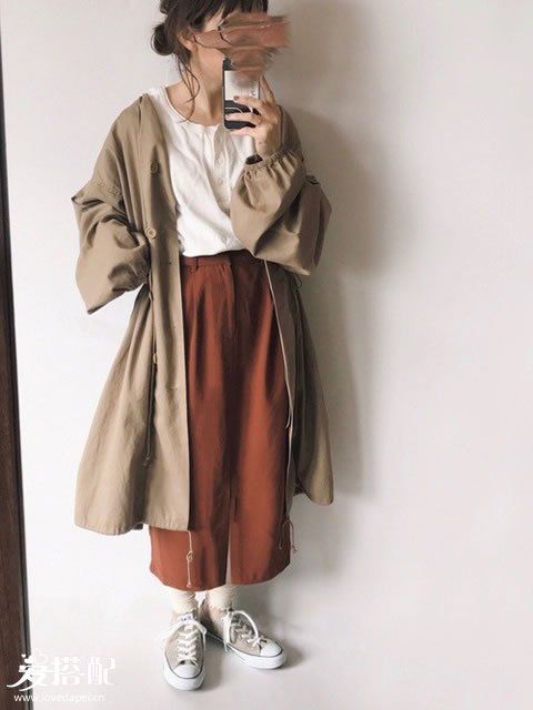 春季米色小清新穿搭，秒變氣質(zhì)鄰家女孩