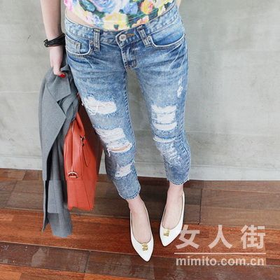 19款破洞仔褲搭配 超有范兒！