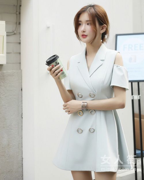 西裝遇上柔美，干練小女人魅力搭配