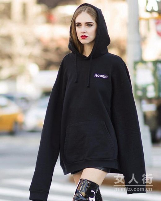 酷酷的連帽衛(wèi)衣:獻(xiàn)給深色控的你